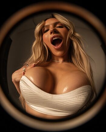 Full leaked Maxxine dupri page private onlyfans photo