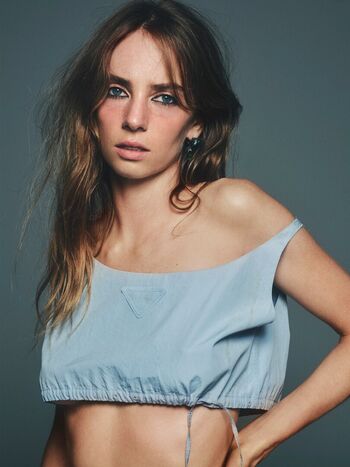 Maya Hawke