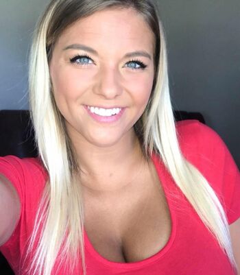 McKenna DeMoe