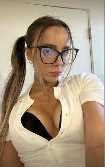 Meelah Robbins