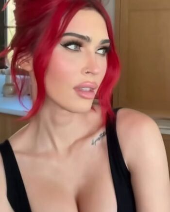Full leaked Megan fox private onlyfans photo