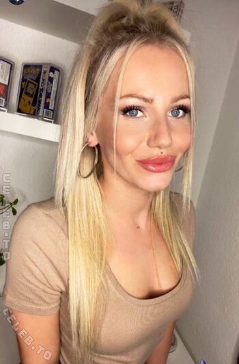 Full leaked Mi lkaaaa private onlyfans photo
