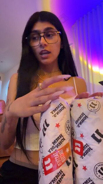 Full leaked Mia khalifa private onlyfans photo