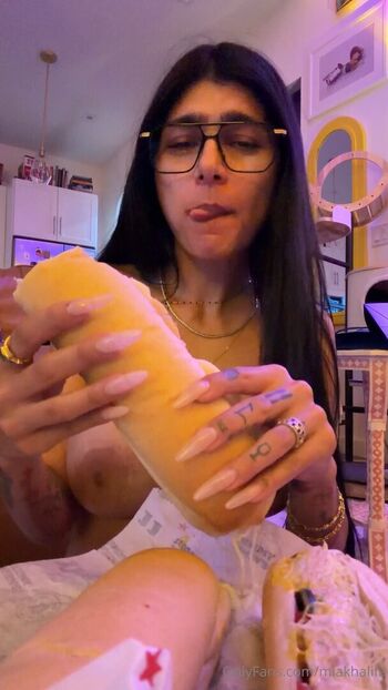 Full leaked Mia khalifa private onlyfans photo