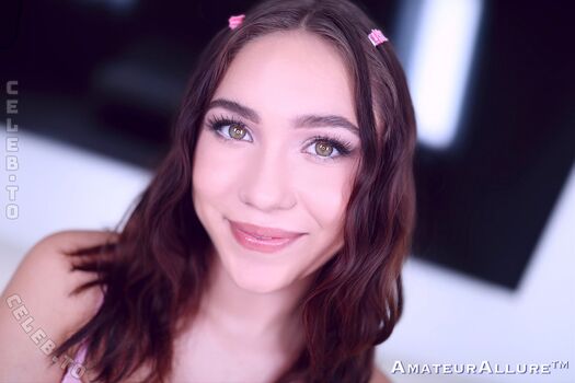 Full leaked Mia river page private onlyfans photo