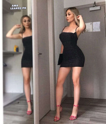 Full leaked Sharon carpenter/ private onlyfans photo