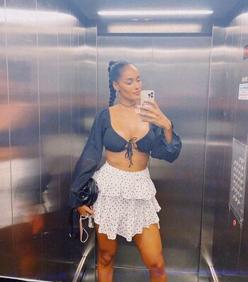 Full leaked Micaela reis page private onlyfans photo