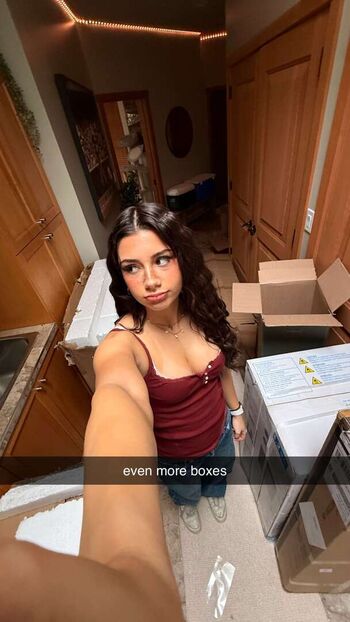Mikayla Campinos