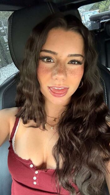 Mikayla Campinos