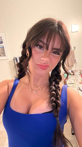 Mikayla Campinos