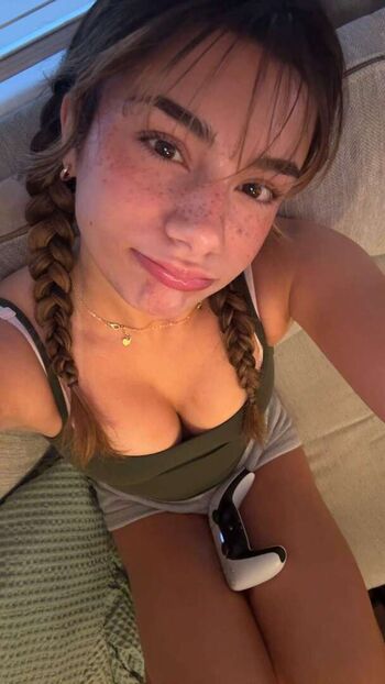 Mikayla Campinos