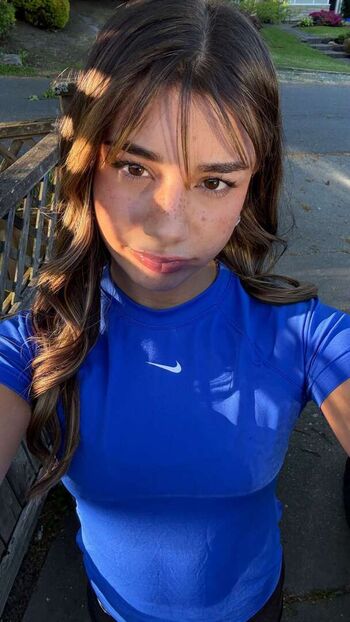 Mikayla Campinos