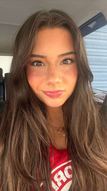 Mikayla Campinos
