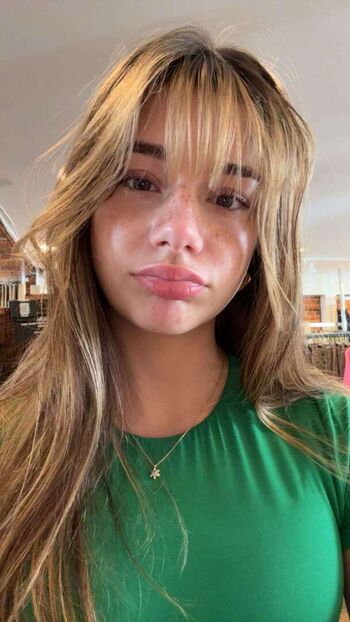 Mikayla Campinos