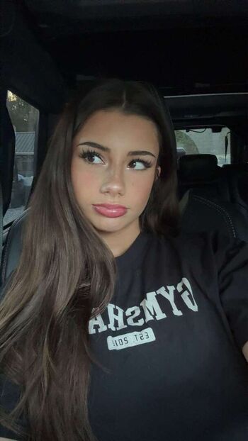 Mikayla Campinos