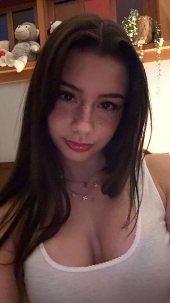 Mikayla Campinos