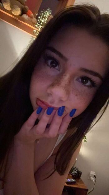 Mikayla Campinos