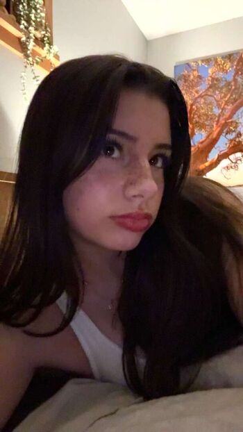 Mikayla Campinos