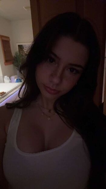 Mikayla Campinos