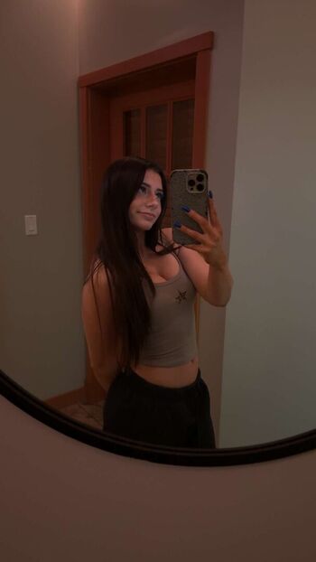 Mikayla Campinos