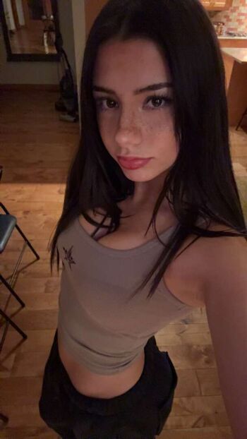 Mikayla Campinos