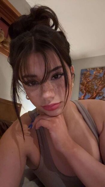 Mikayla Campinos