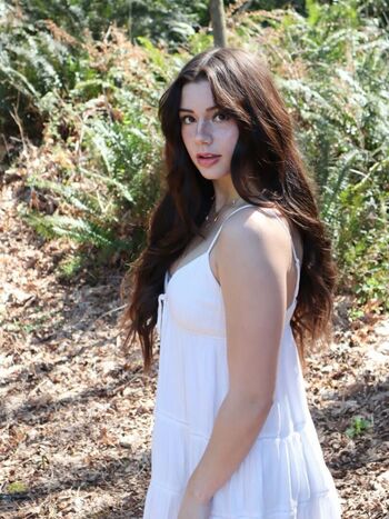 Mikayla Campinos