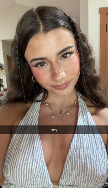 Mikayla Campinos