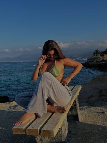 milania_hot_foxy