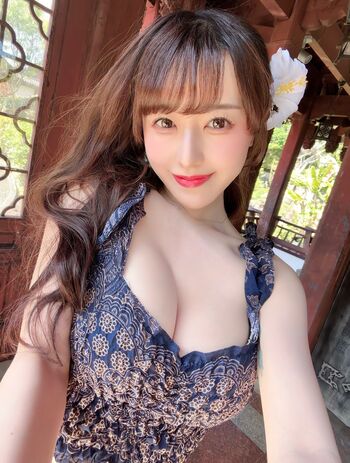 mina_pochico