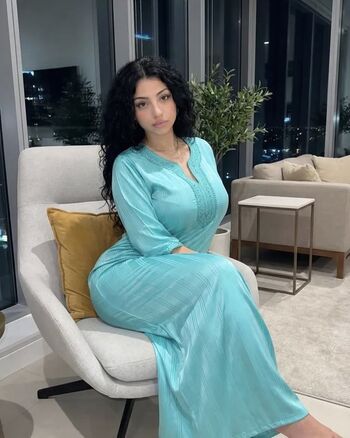 Full leaked Minasluvx private onlyfans photo