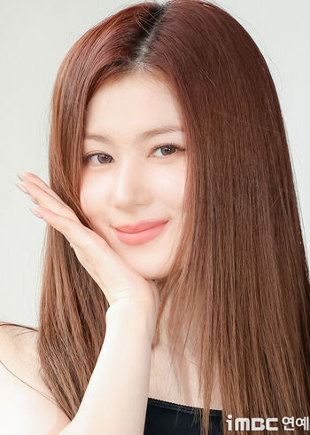 Minatozaki Sana