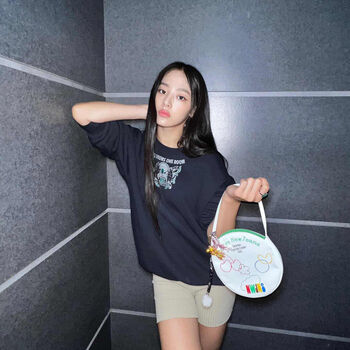 Minji