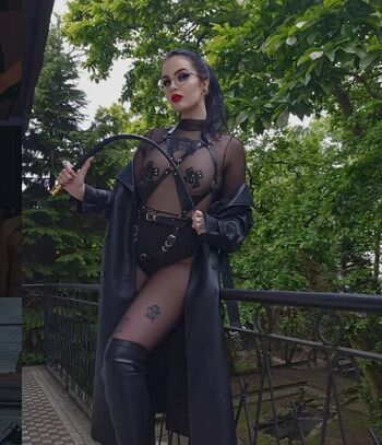 mistress.nikolee