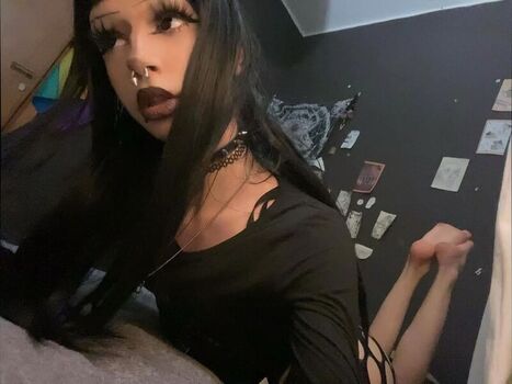Moly Sika
