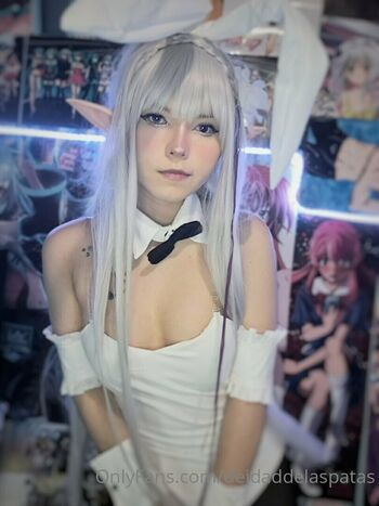 Momoiro Cosplay