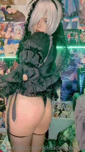 Momoiro Cosplay