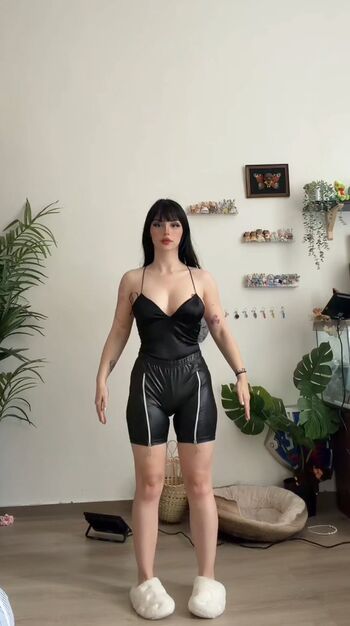 Full leaked Muatori private onlyfans photo