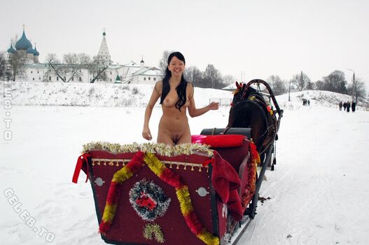 Nackt In Russland
