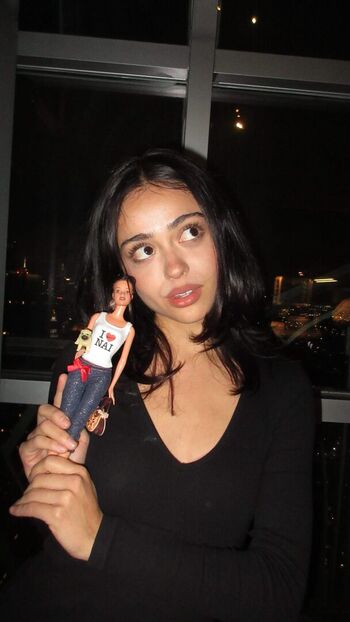 Nailea Devora