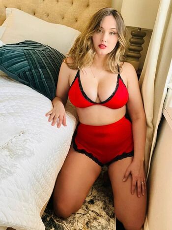 Naomi Kyle