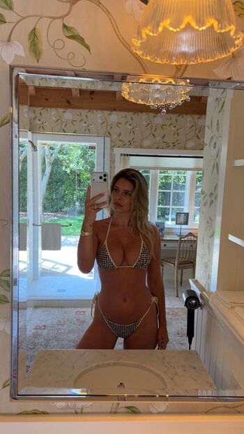 Full leaked Natasha oakley page private onlyfans photo