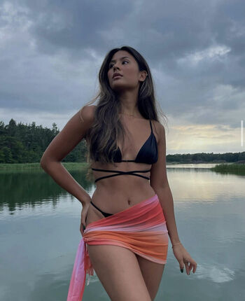 Nathalie Lok