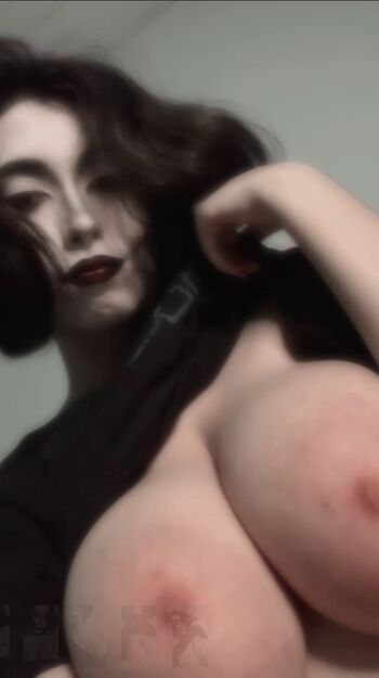 Nattasha Nyx