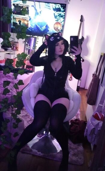 Natyy_x_cos