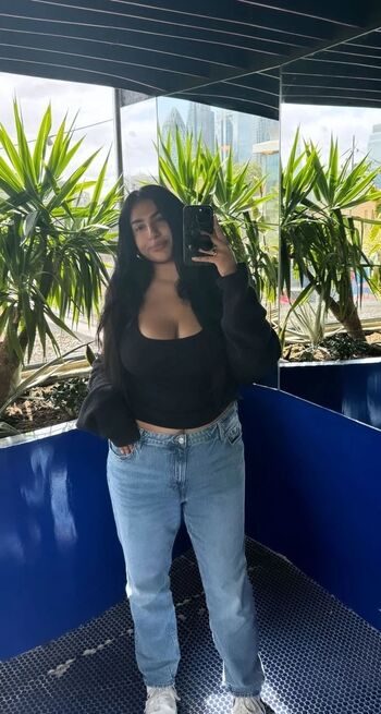 Full leaked Christina khalil / private onlyfans photo