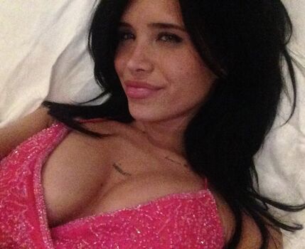 Nessa Barrett
