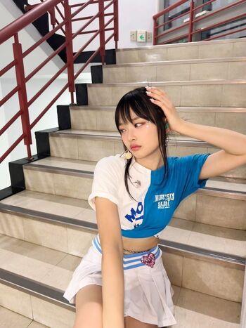 NewJeans