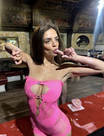 Full leaked Niiina es private onlyfans photo