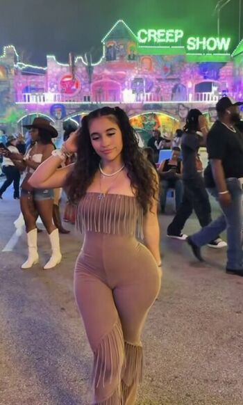 Nikkigarciaa_